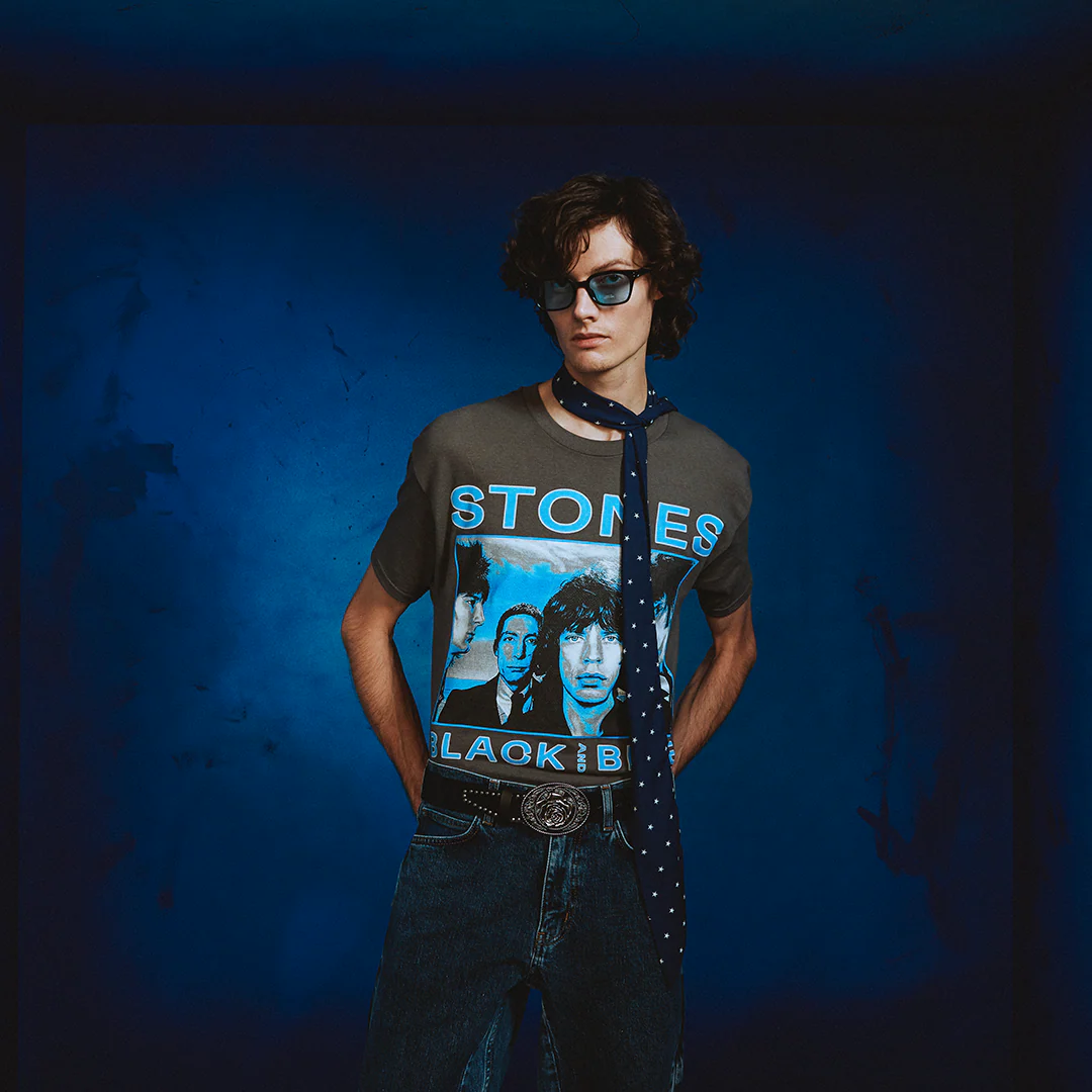 Black and Blue Charcoal T-shirt - Image 3